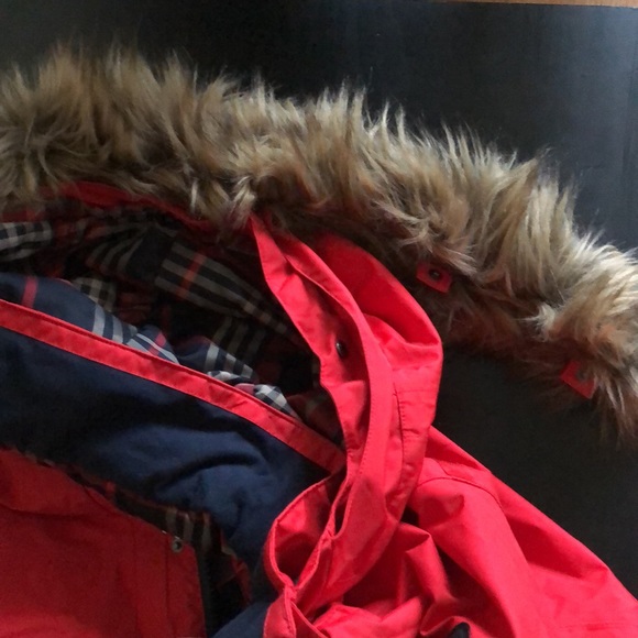 Helly Hansen waterproof winter outdoor jacket - Picture 6 of 6